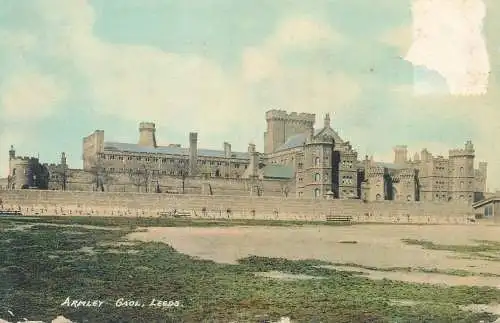 Postcard United Kingdom > England Armley Gaol Leeds