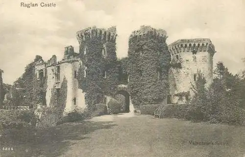 Postcard United Kingdom Wales Raglan castle