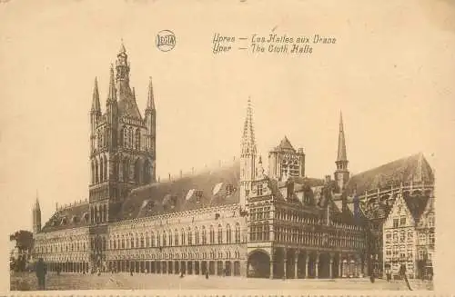 Postcard Belgium Ypres Les Halles aux draps