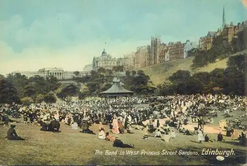 Postcard UK Scotland  Edinburgh the band in west princess street gardens