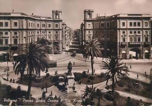 Postcard Italy Palermo Piazza Giulio Cesare e via Roma