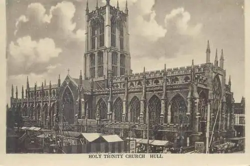Postcard UK England Holy Trinity church hull