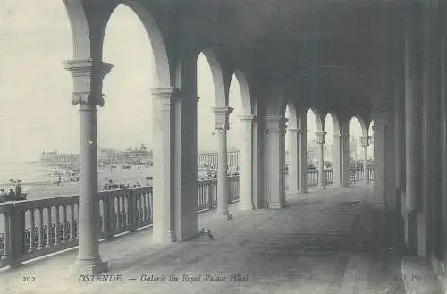 Postcard Belgium Ostende galerie du Royal Palace Hotel