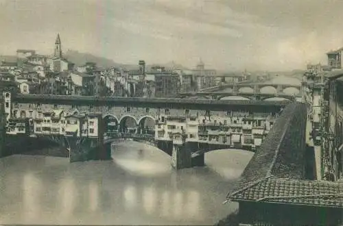 Italy Firenze Ponte Vecchio e vista della citta