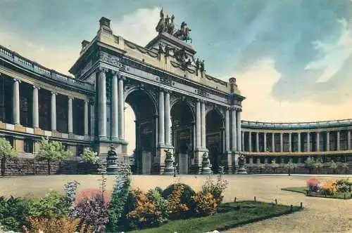 Postcard Belgium Bruxelles l'arcade du palais du Cinquantenaire