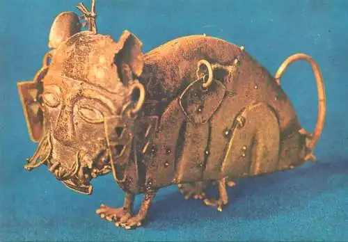 Colombia Bogota Gold Museum Fine Art Postcard Estilo Muisca figura Antropozoomorfa