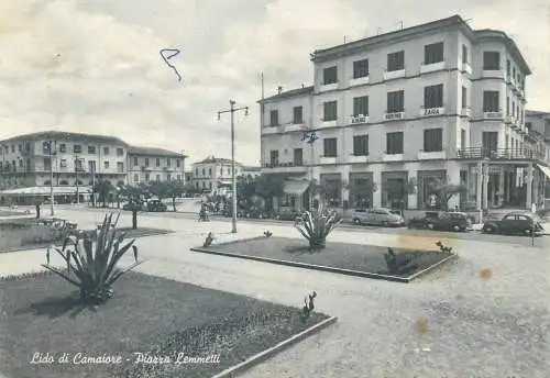 Postcard Italy Lido di Camaiore Piazza Lemmetti