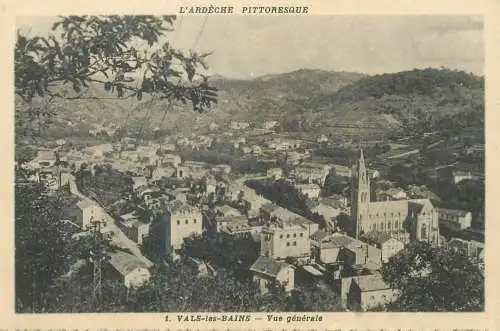 France L'Ardeche pittoresque  Vals les Bains vue generale