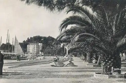 France Cote d'Azur Bandol (Var) Allee Alfred Vivien