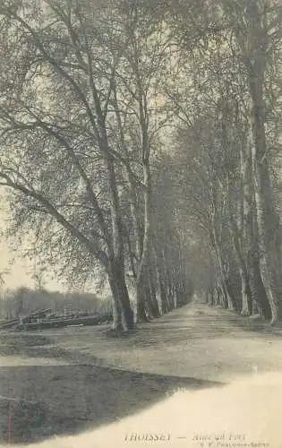 France Thoissey Allee du Port