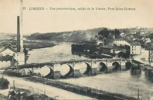 France Limoges Pont St Etienne Vallee de la Vienne vue panoramique