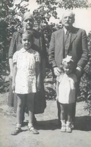Romania social history vintage family souvenir photo postcard two generations grandparents with granddaughters