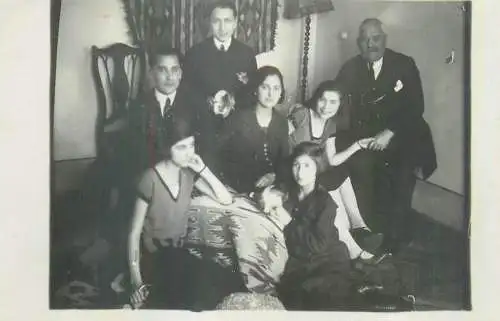 Romanian family genealogy souvenir photo Stefan Voda family