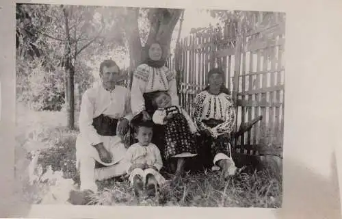 Romania family social history traditional folk costumes photo postcard