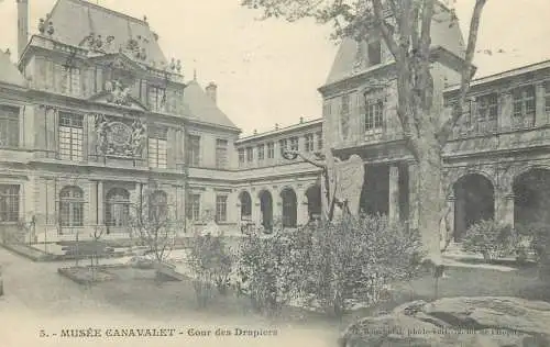 France Paris Musee de Carnavalet Cour des Drapiers