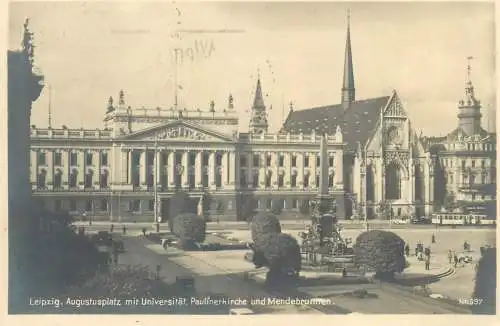 Germany Leipzig Augustusplatz mit Universitat, Paulinekirche und Mendebrunnen