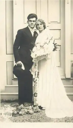 Marriage souvenir real photography bride & groom newlywed couple