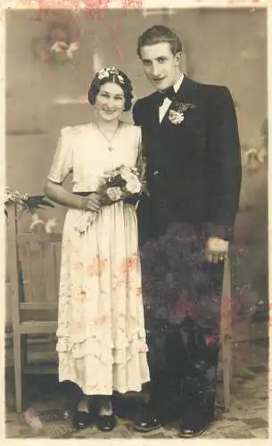 Marriage souvenir real photography bride and groom