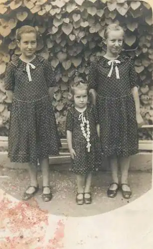 Social history vintage photo postcard children sisters family souvenir