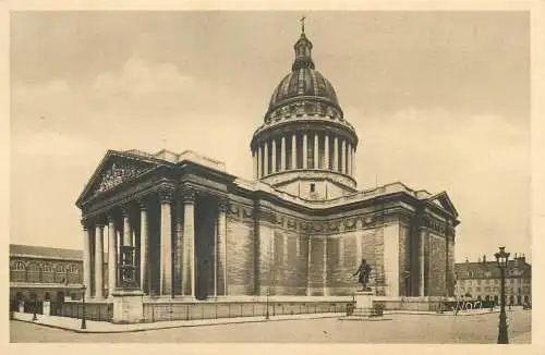 France Paris..en flanant Le Pantheon