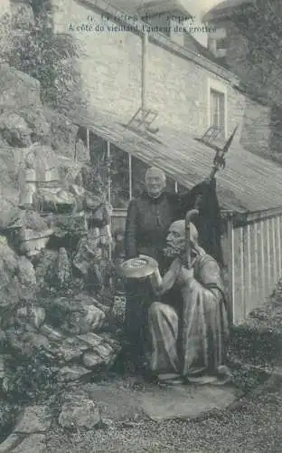 Grottes de Crupey A cote du veillard l'auteur des grottes