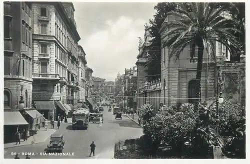 Italia Roma (Rome) cartolina postale vera fotografia E. Verdesi 1930`s Via Nazionale
