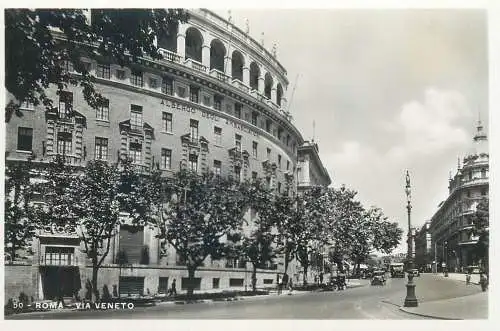 Italia Roma (Rome) cartolina postale vera fotografia E. Verdesi 1930`s Via Veneto