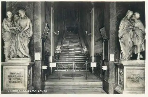 Italia Roma (Rome) cartolina postale vera fotografia E. Verdesi 1930`s La Scala Santa