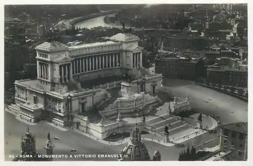 Italia Roma (Rome) cartolina postale vera fotografia E. Verdesi 1930`s Monumento a Vittorio Emanuelle
