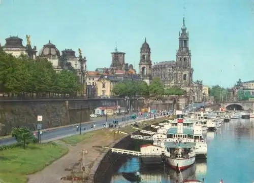 Postcard Germany Dresden Schiffanlegestelle mit Bruhlscher Terrasse