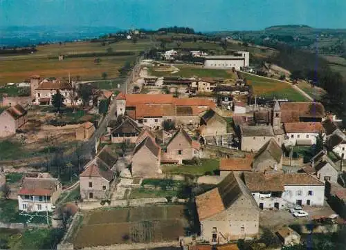 France Taize Village avec eglise romane et l'eglise de la Reconciliation vue generale