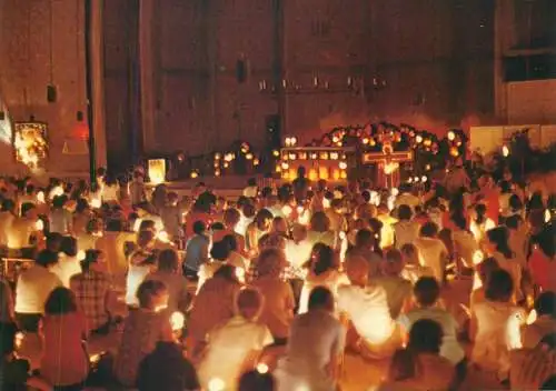 France Taize Eglise de la Reconciliation interieur