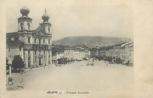 Postcard Italy Gorizia piazza Grande