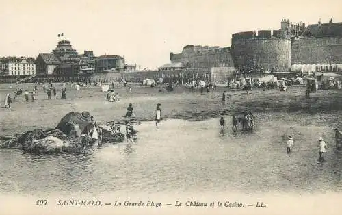 Postcard France Saint Malo le Grande Plage le chateau et le Casino