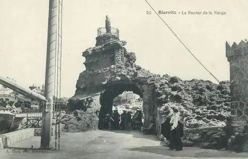 Postcard France Biarritz le rocher de la Vierge