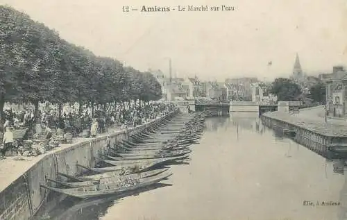 Postcard France Amiens le marche sur l'eau boats