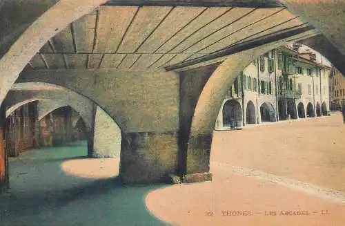 Postcard France Thônes les arcades