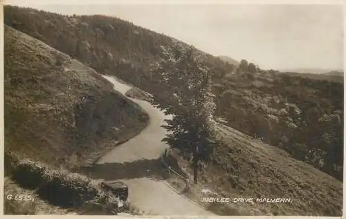 Postcard United Kingdom > England Malvern Jubilee drive