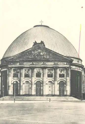 Die St. Hedwigs-Kathedrale zu Berlin August Babel platz vorhalle und kuppel
