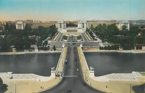 Postcard France Paris le palais de Chaillot