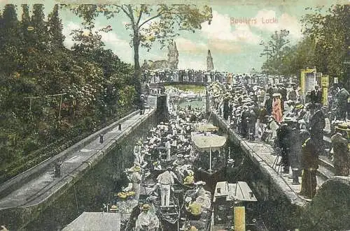 Postcard UK England Boulters lock boats Sunday stroll