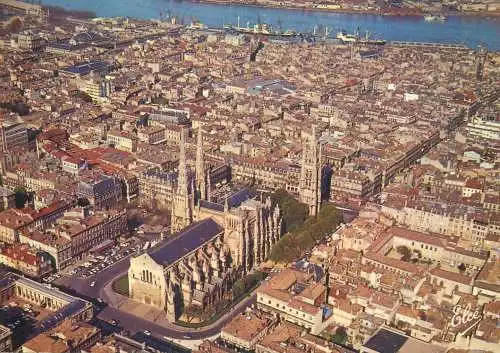 France Bordeaux vue generale sur la Cathedrale  St Andre La Tour Pey Berland