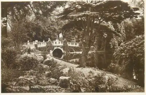 Postcard United Kingdom England Cheltenham Pittville park bridge