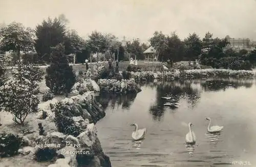 Postcard United Kingdom England Devon Paignton Victoria Park