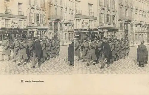 France cpa stereographique militaire garde descendante