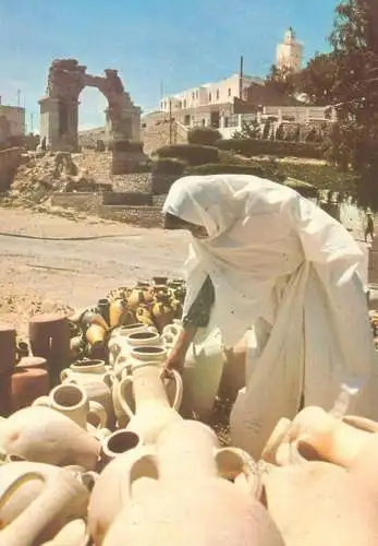 Tunisia Zaghouan les souks street market woman typical outfit