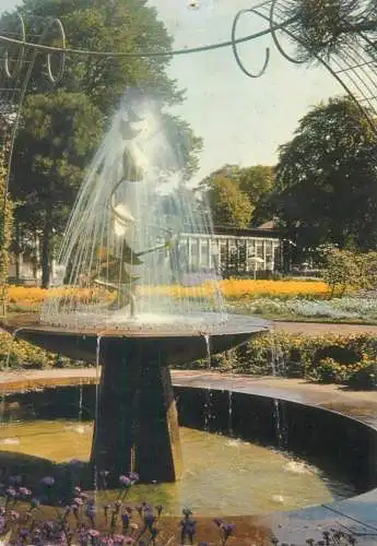 Germany Hamburg Hansestadt Brunnen im Bluttenflor