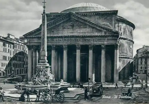 Italy Roma The Pantheon