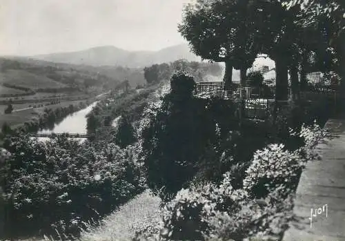 France Cambo les Bains vue sur la Nive