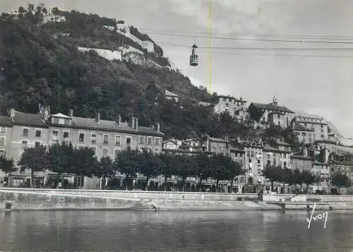 France Grenoble Le fort Rabot et le teleferique de la Bastille